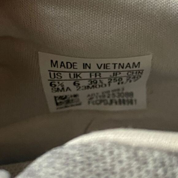 Adidas Sneakers Women's 6.5 Gray Cloudfoam White 3 Striped - Picture 7 of 7